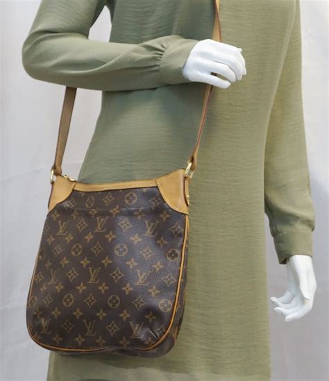 sell my louis vuitton bag.